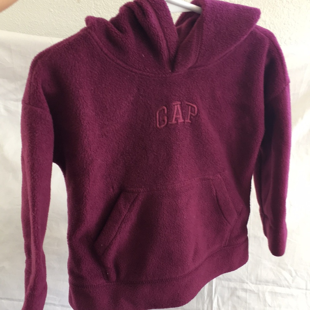 Gap / 2T / Girl / Sweater / Hoodie / Dark Fuchsia / Cozy / Warm / $5